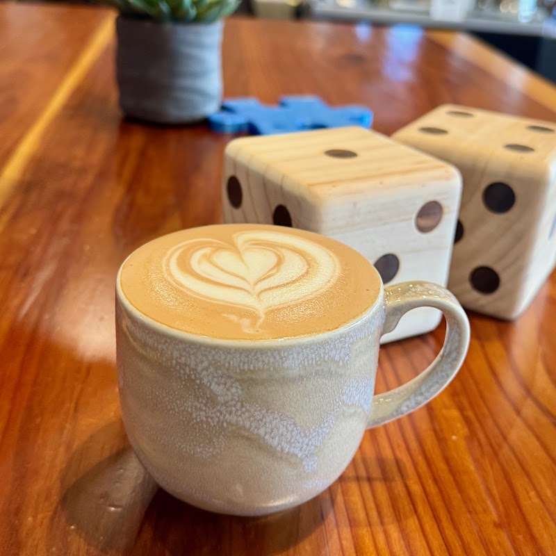 Plucky's Cafe photo 3