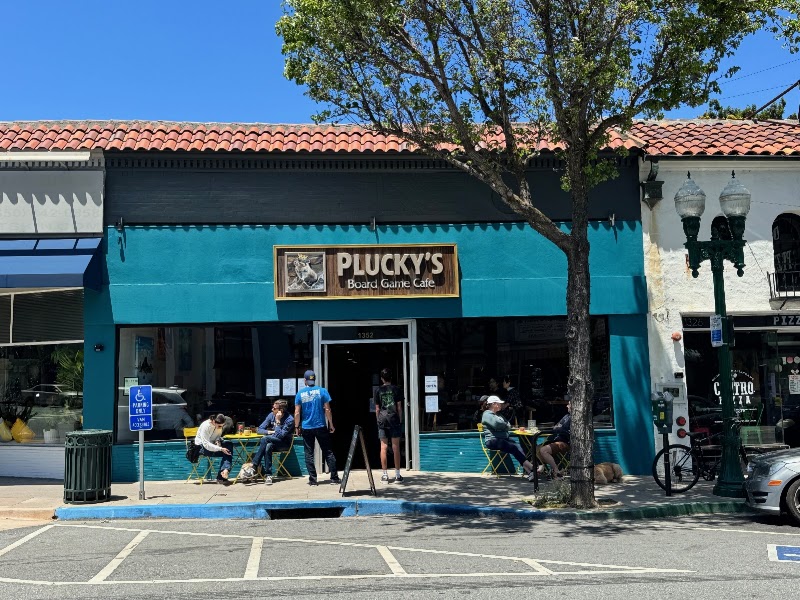 Plucky's Cafe photo 1