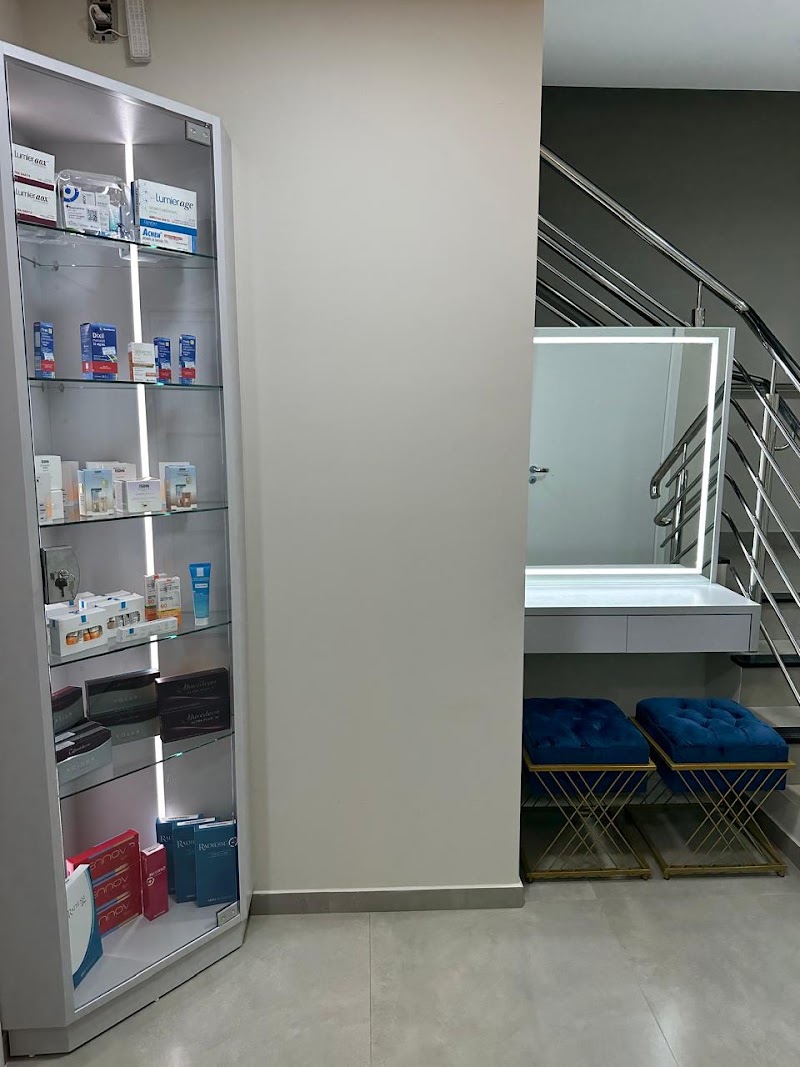 Foto de Clínica Saphir - Dra Maria Teresa Varela | Dermatologista Joinville