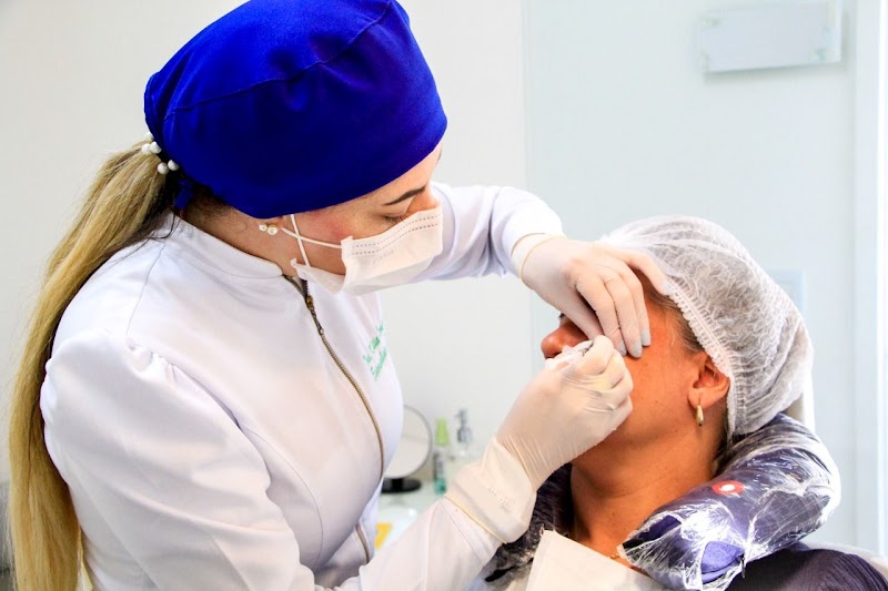 Dentista Dra Katia Lourenço I Dentista de Emergência em Curitiba - foto 4