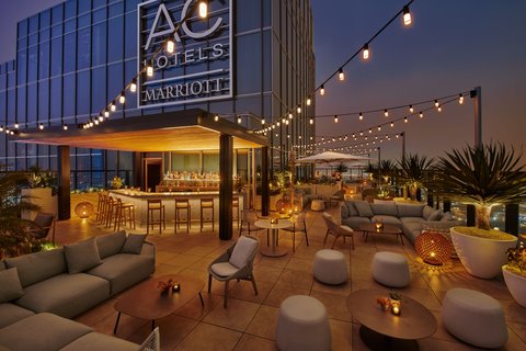 Moxy Downtown Los Angeles