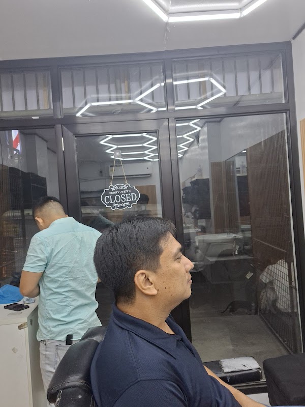 Headmaster Barber Lounge