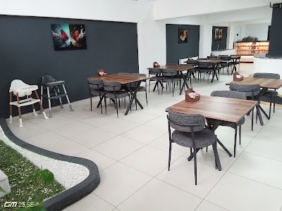 Perishka Mantı Evi ve Yöresel Lezzetler - Restoran