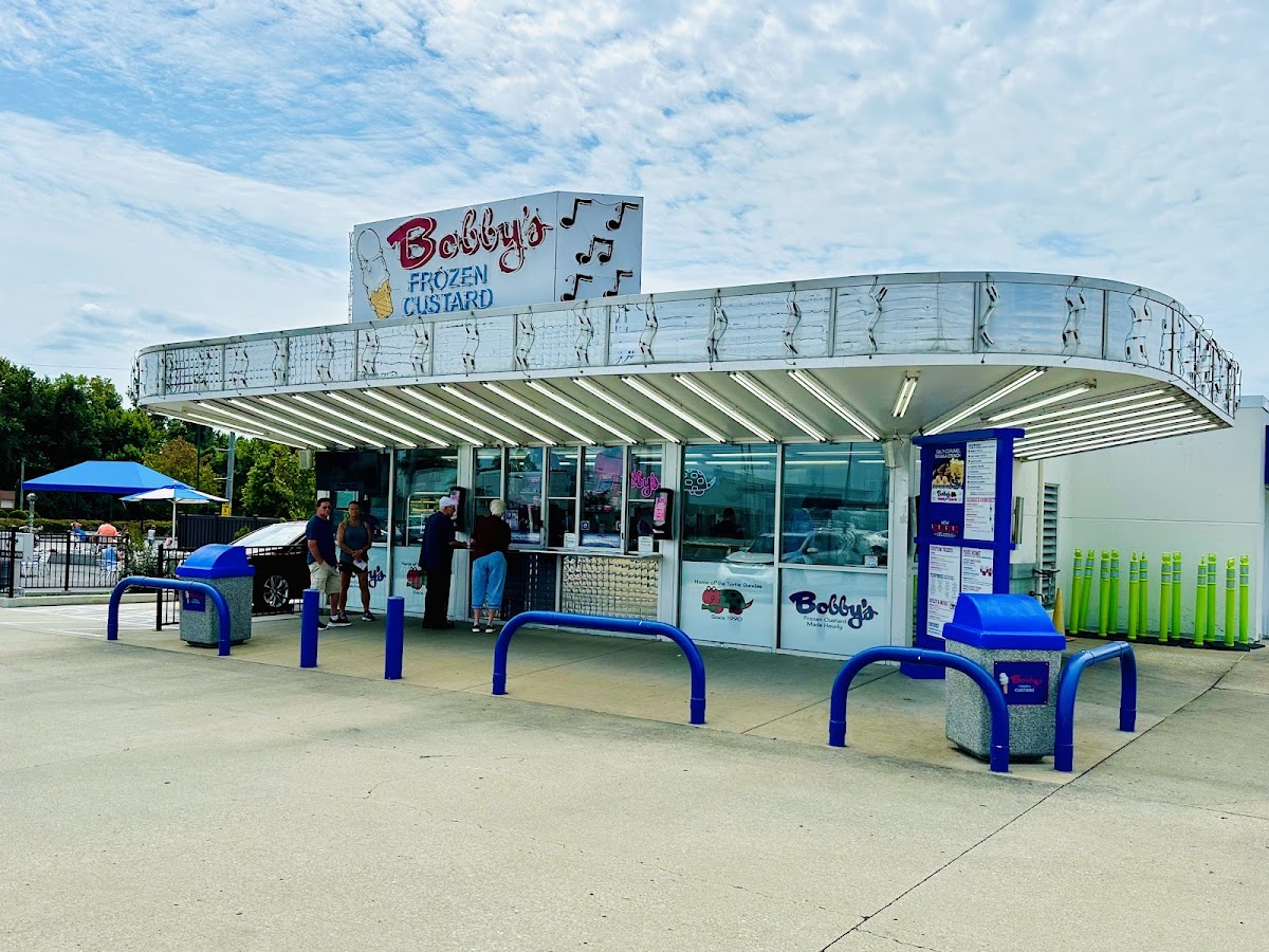 Bobby's Frozen Custard photo 4