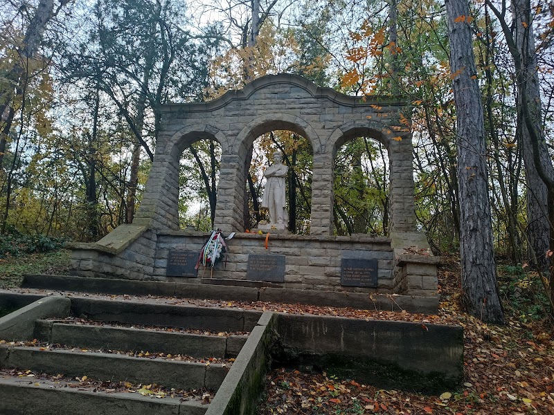 Парк "Славееви гори " Бяла черква