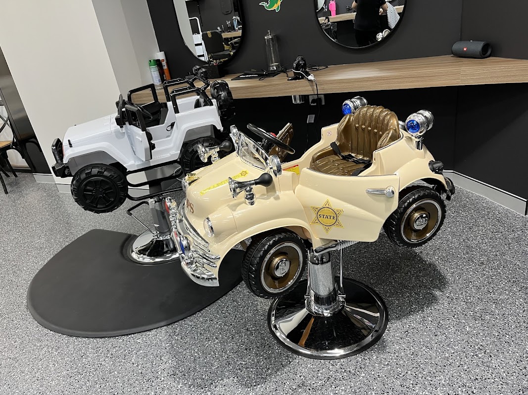 Haircorp Urangan photo 1