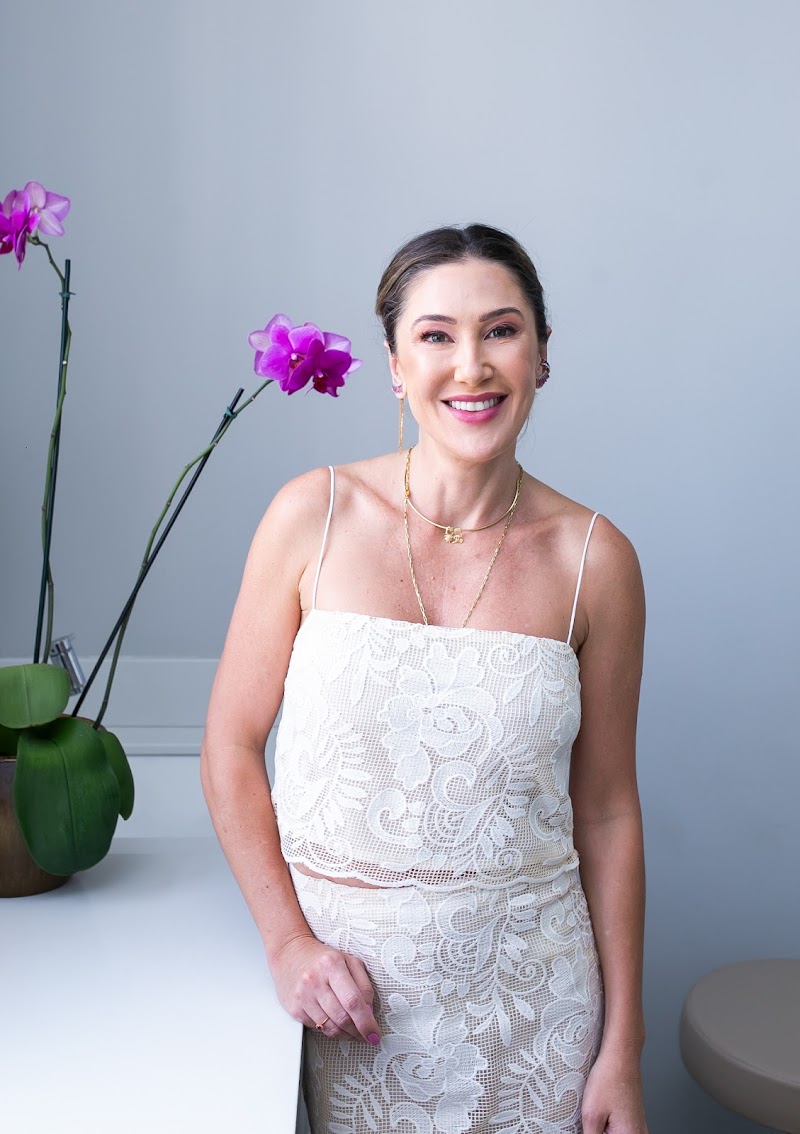 Dra. Aline Bernardina