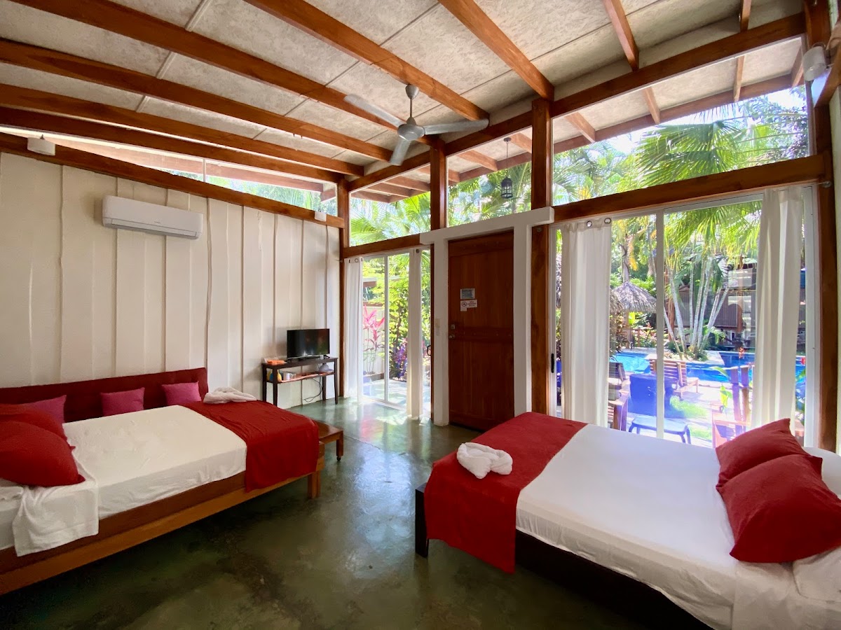 Fuego Lodge Hotel & Yoga Resort, Santa Teresa, CR — 3