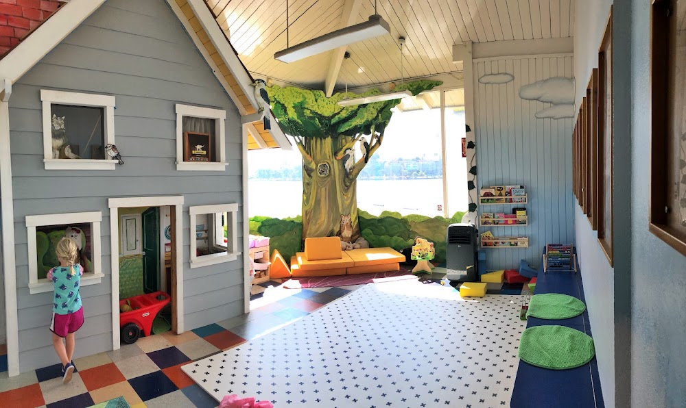 Junior Center Of Art & Science photo