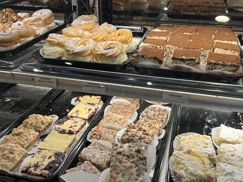 Leo's Bakery and Deli photo 3