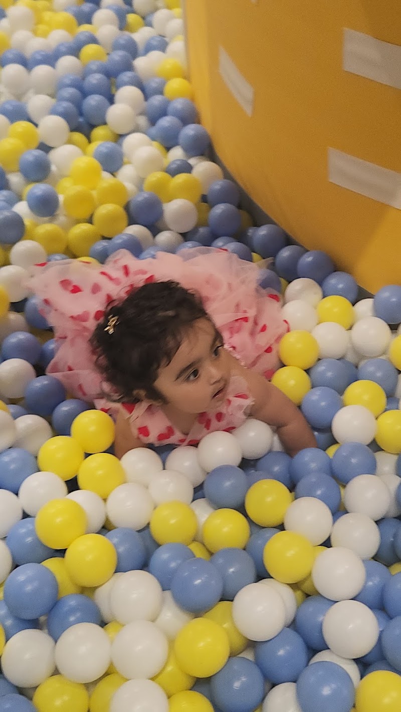 Kiddie Cosmos Indoor kids Play center — Indoor Playground in Houston