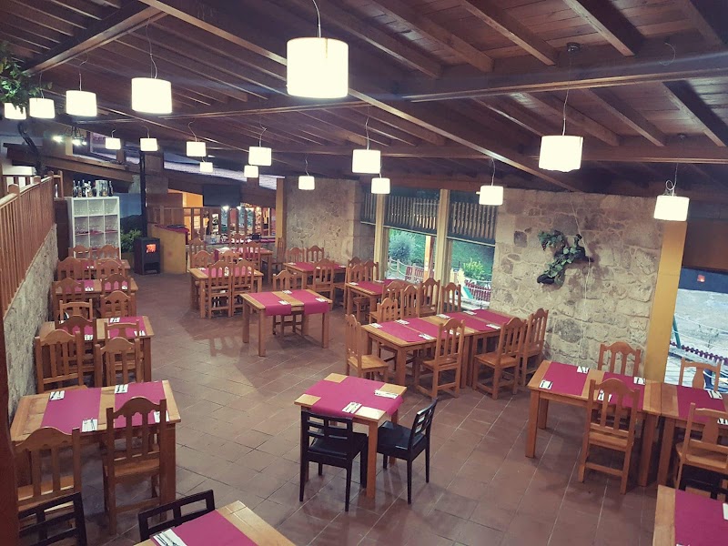 Playa Fluvial De A Cova Restaurante & Ocio