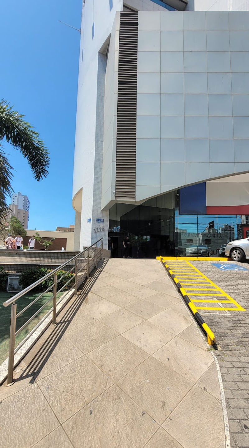 Dra. Luana Pitombeira - foto 4