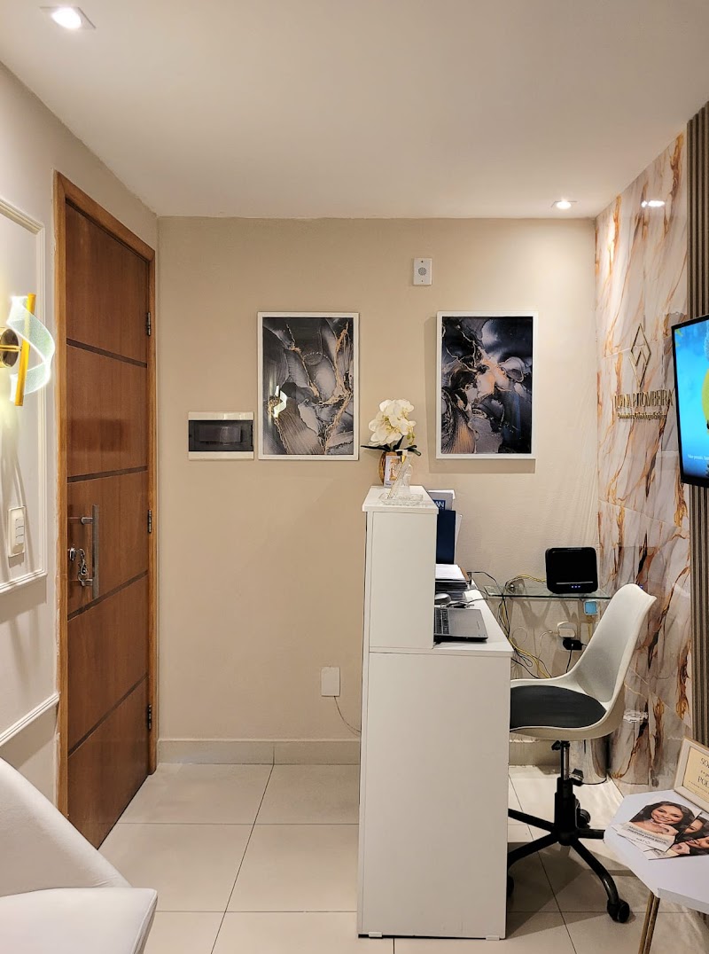 Dra. Luana Pitombeira - foto 3