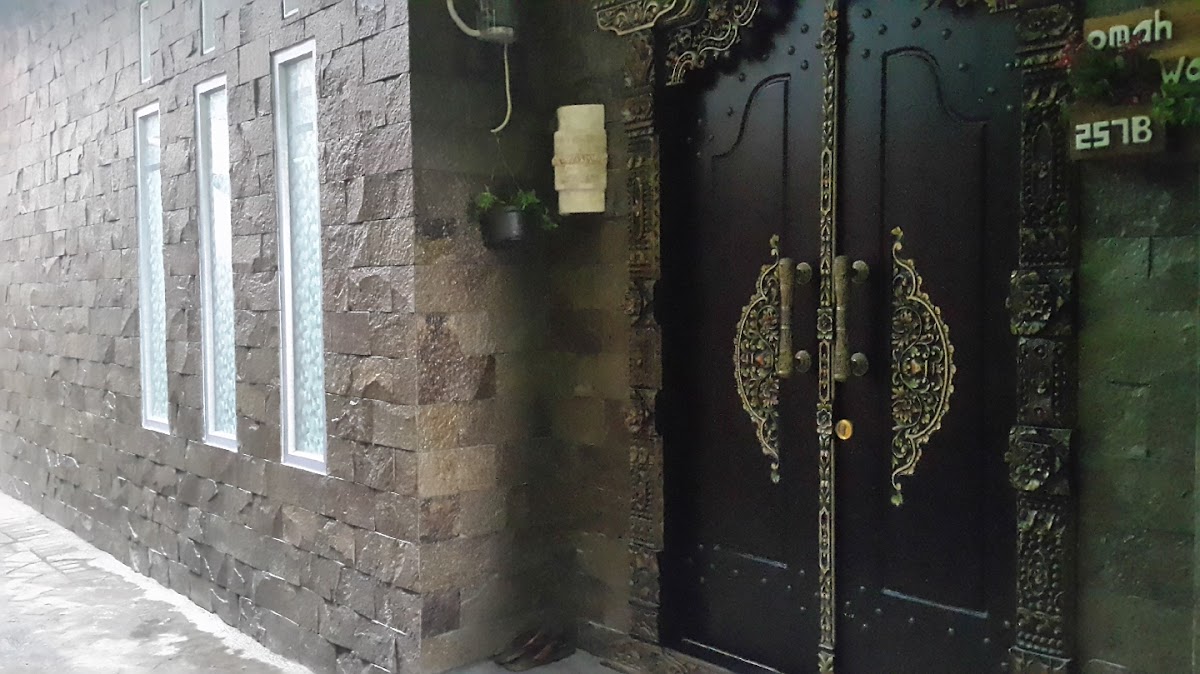Kost Putri Omah Watoe Malang