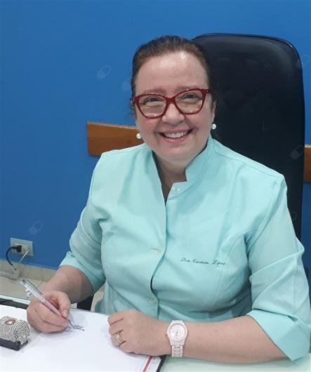 Dra. Carmen Gonzalez Lopez, Ginecologista