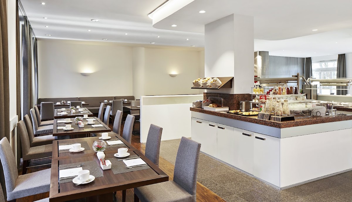 NH Collection Hamburg City, dog-friendly hotel, photo 5