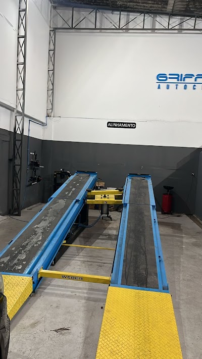 Foto de Griffin | Oficina Mecânica | Novo Mundo