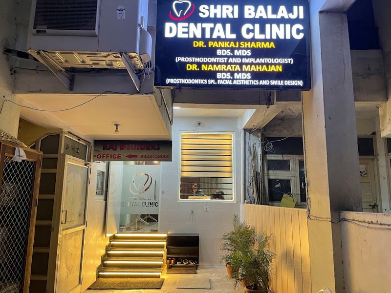 SHRI BALAJI DENTAL AND COSMETIC CLINIC | Dental Clinic | Dental Implant | Dentist Chitrakoot clinic