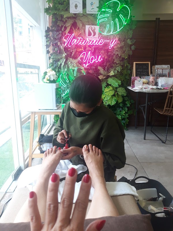 Belle & Stacy Nails + Cafe