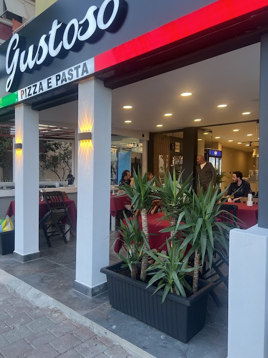 Gustoso Pizza e Pasta fotoğraf 1
