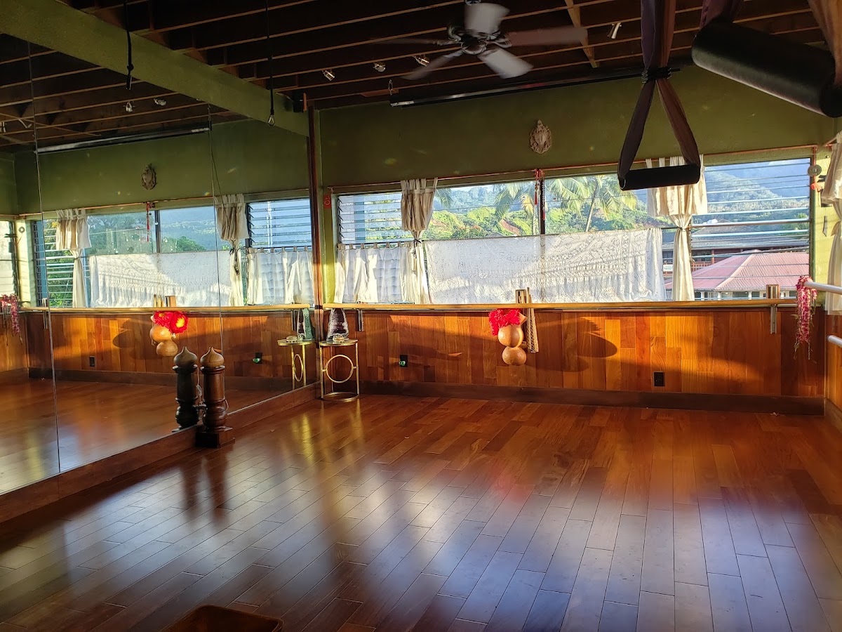 Aò Arts & Culture Kauaì ~ Danse Arts Yoga Academie — 3