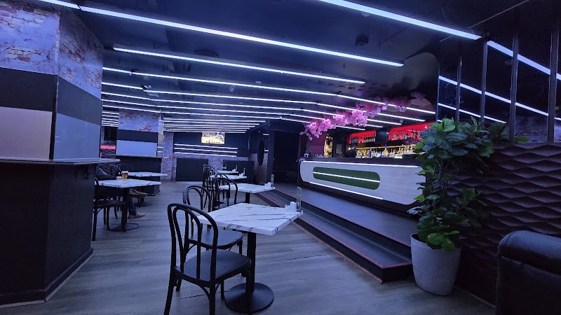 Cellar 43 Restaurant & Bar