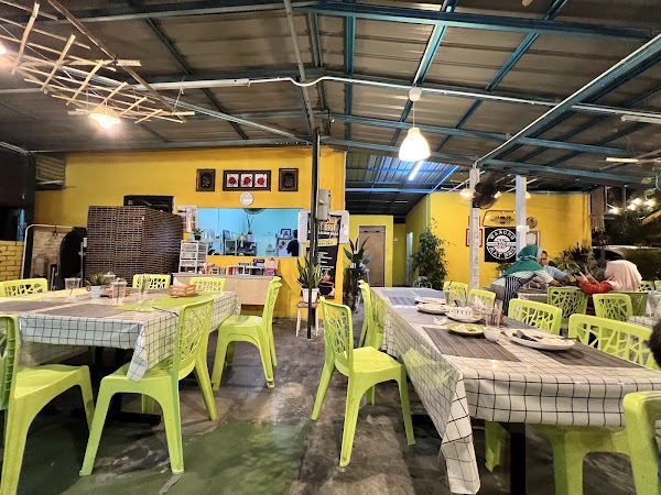 Warung Mat Brie - Photo 1