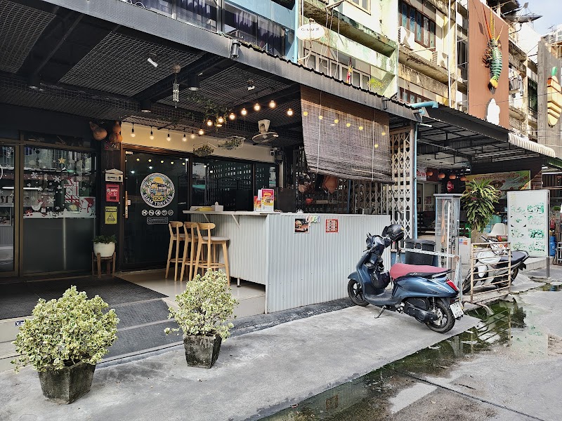 Go Burger & Pasta photo 1