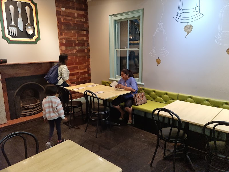 Aharn Thai Restaurant-Shellharbour