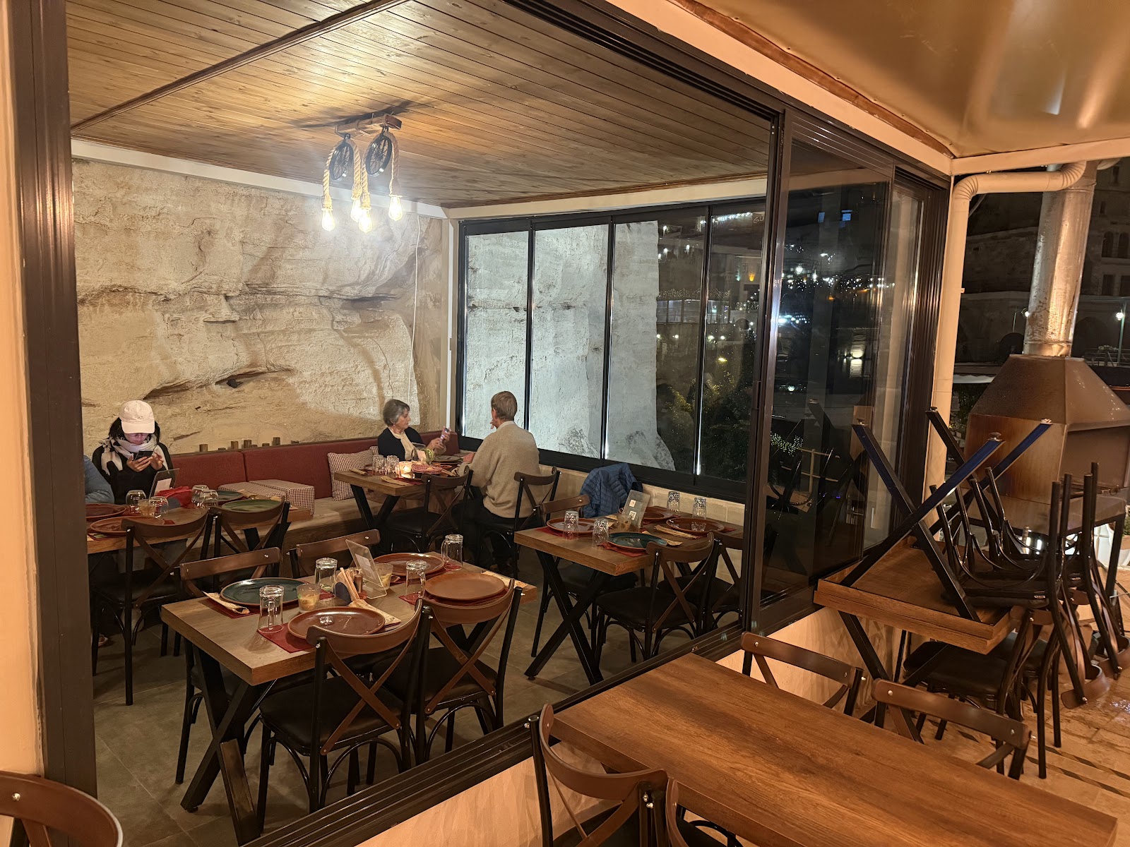 King Rooftop Restaurant mekanı