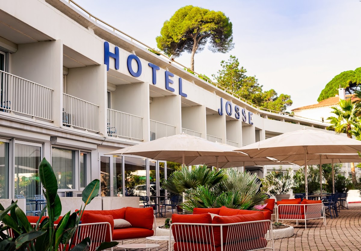 Hôtel Josse, dog-friendly hotel in Antibes