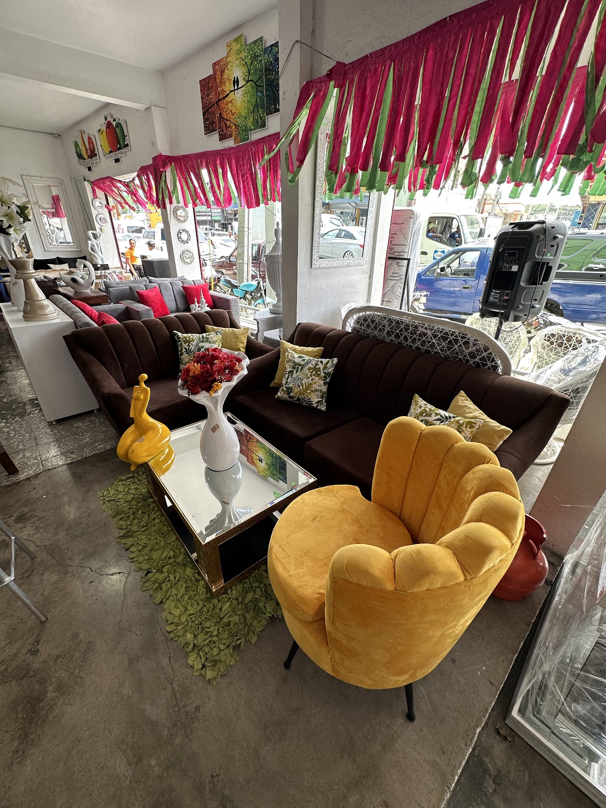YADIRA MUEBLES, S.R.L. - Imagen 2
