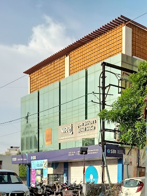 PAARANU WOMENS HOSPITAL& FERTILITY CLINIC