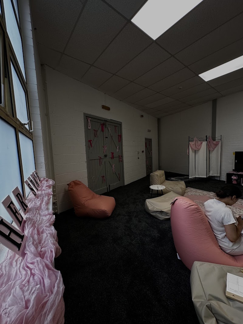 Her Time Out - Women's Only Gym