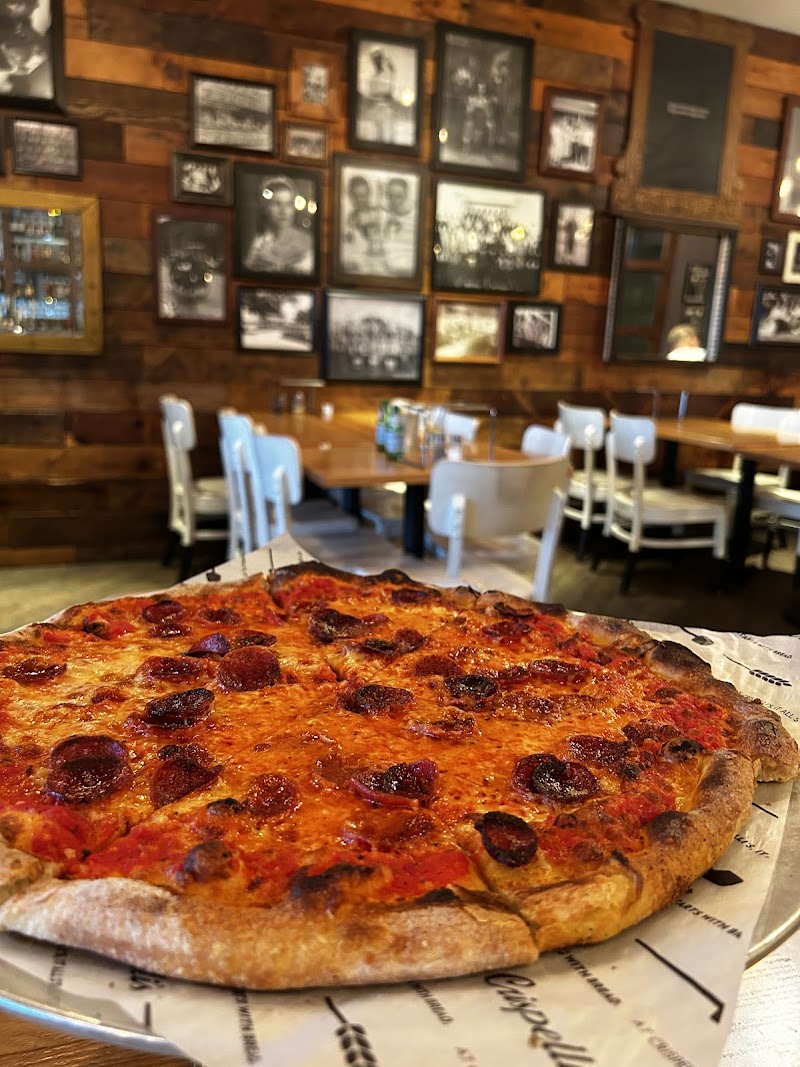 Crispelli's Bakery & Pizzeria - West Bloomfield photo 2