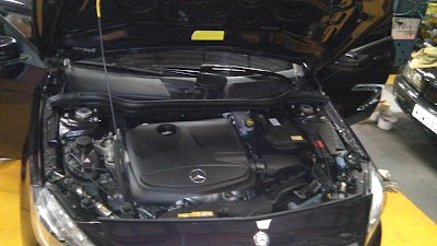 Foto de CW Car - Auto Dealer and Repairs