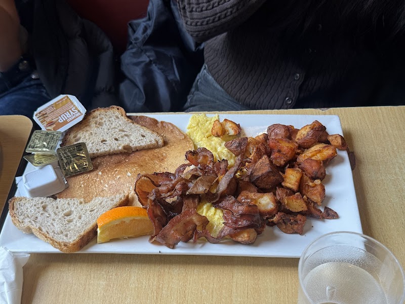 Trident Booksellers & Cafe photo 3