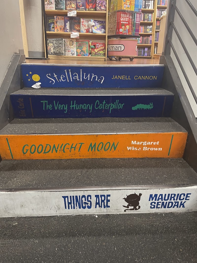 Trident Booksellers & Cafe photo 4