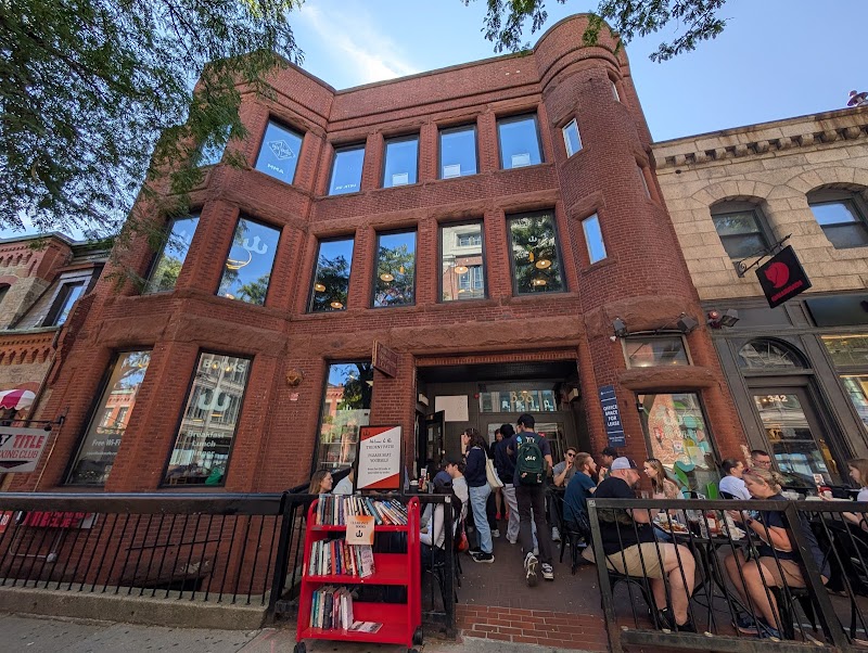 Trident Booksellers & Cafe photo 4