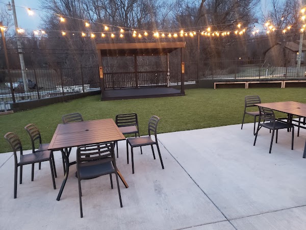 DIORIO'S PIZZA & PUB exterior