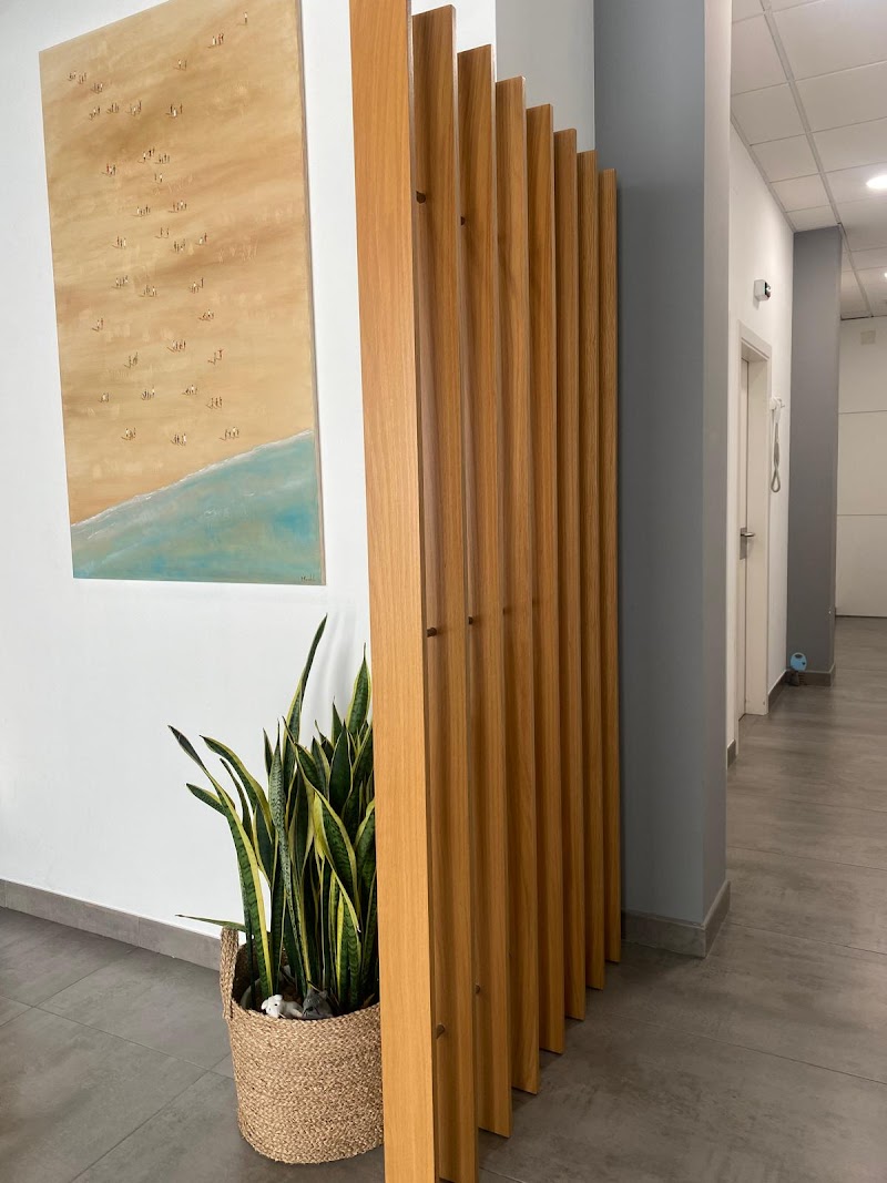 Clínica Dental López y Calviño photo 2