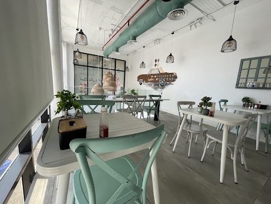 كافتيريا١٩٨٠