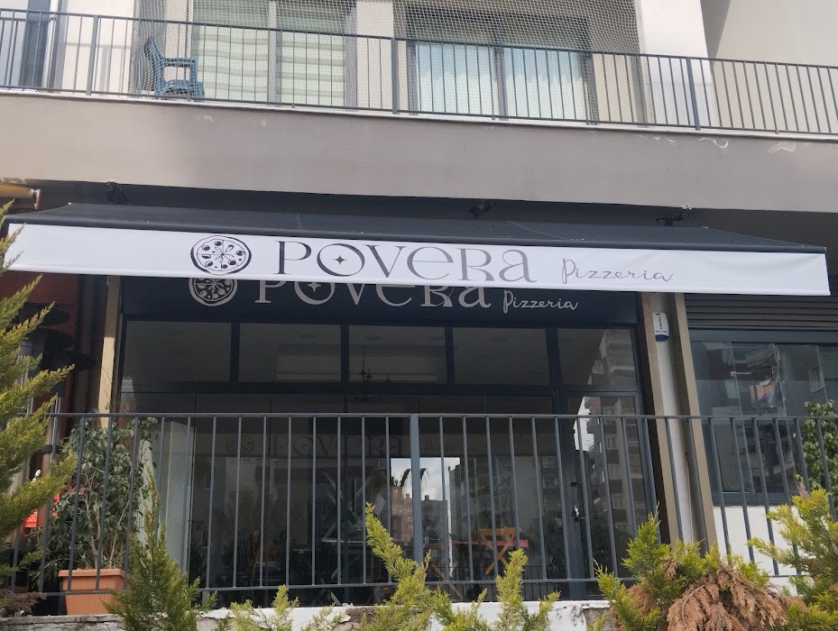 Povera Pizzeria fotoğraf 1