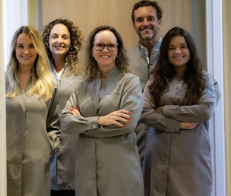 Redeplus Odontologia | Dentista Sul da Ilha e Rio Tavares | Implante | Ortodontia | Invisalign | Harmonização Orofacial
