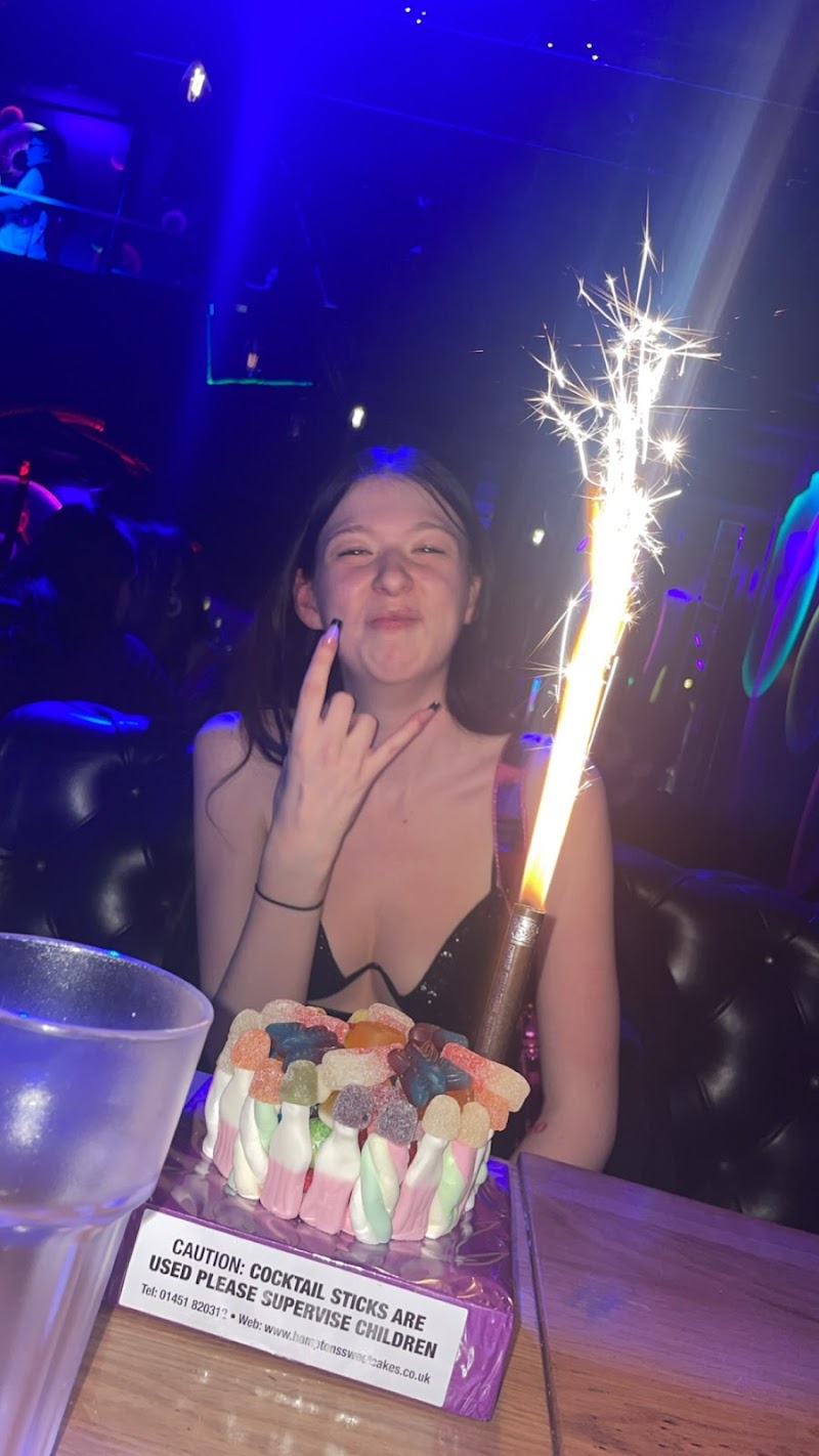 On The Rocks Bar Crawl Edinburgh