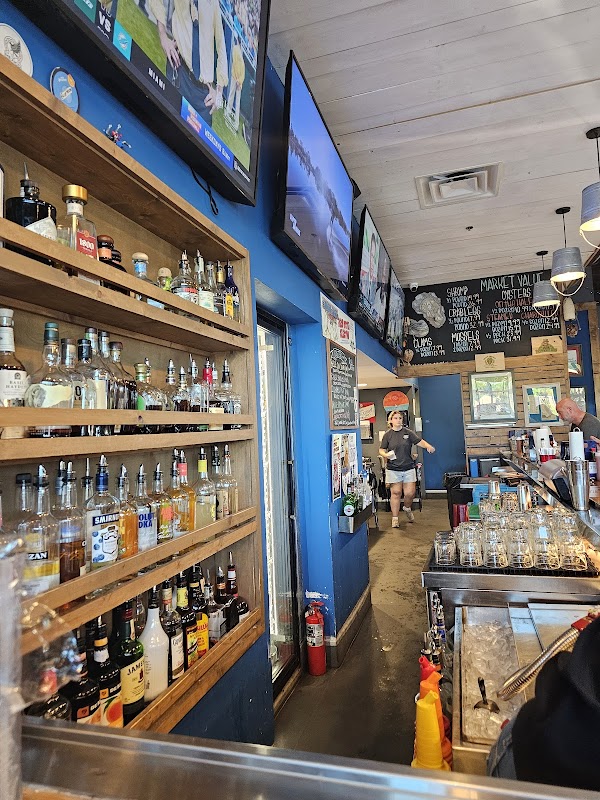 Shuckin' Shack Oyster Bar photo 5