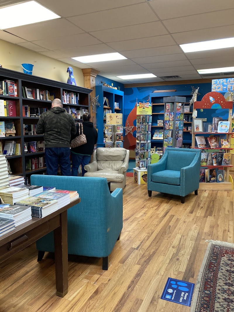Books on Broad and Coffee photo 2