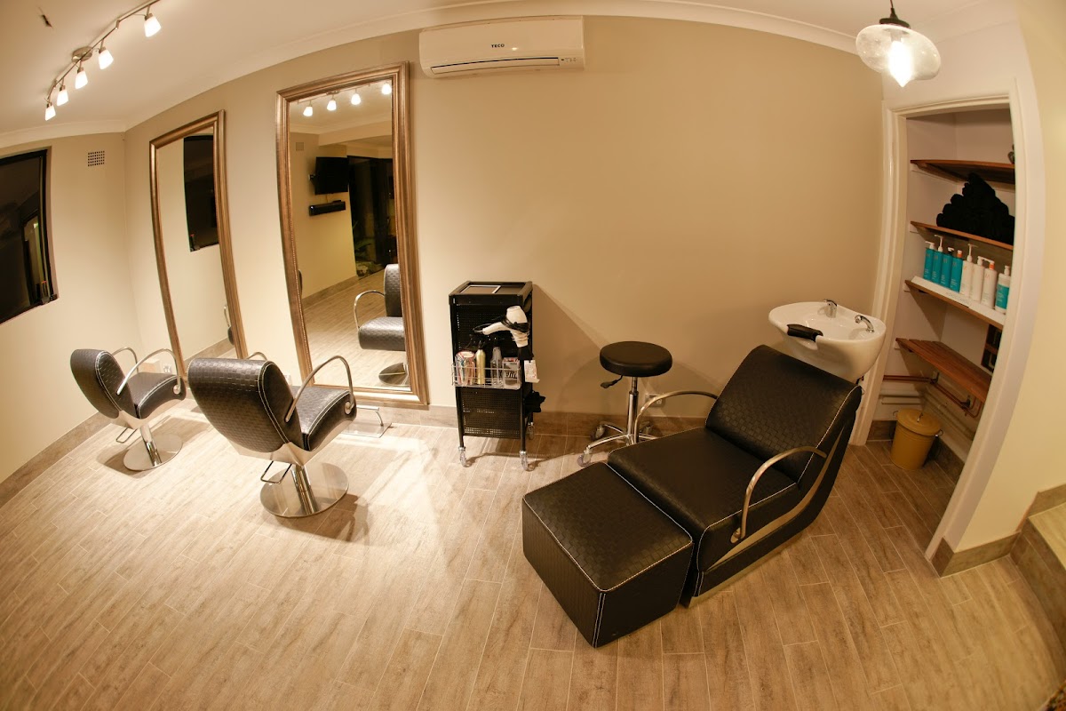 Jamie hairdressing photo 1