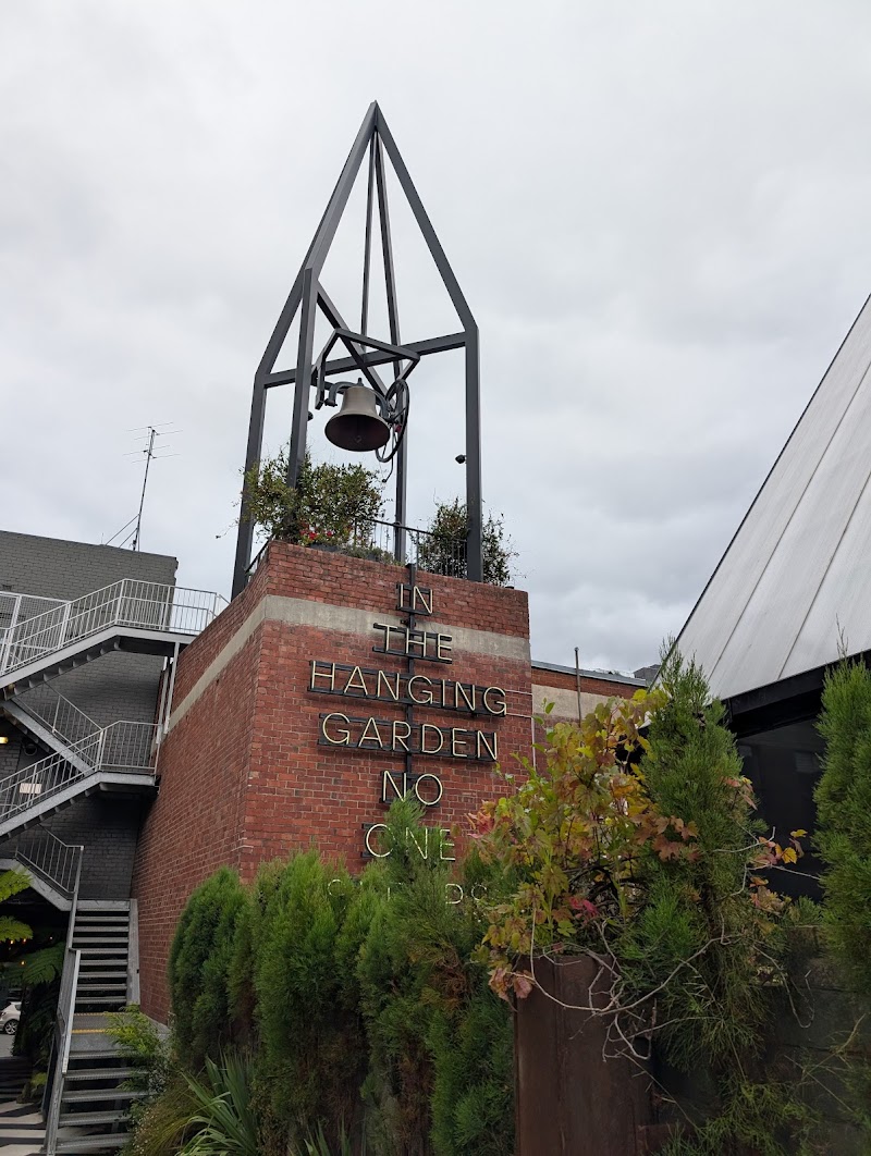 In The Hanging Garden photo 10